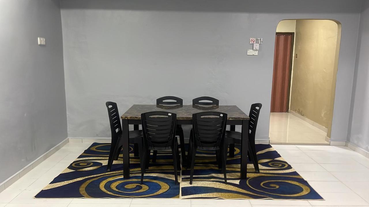 Emirda Homestay Pekan Razaki 2