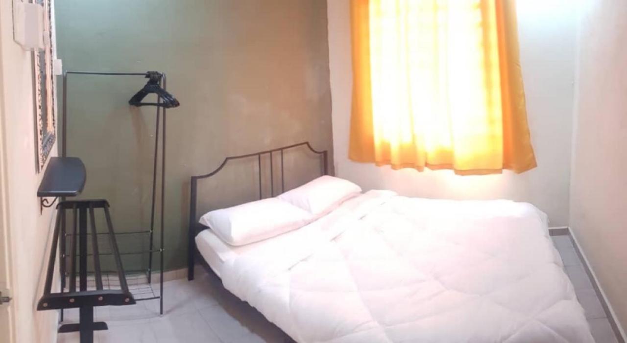 Emirda Homestay Pekan Razaki 2 Homestay *